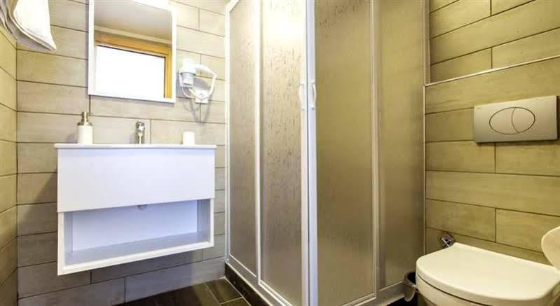 איזמיר Mb City Hotel מראה חיצוני תמונה